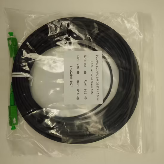 Patchcords de fibra óptica pré-conectorizados para cabos pendentes